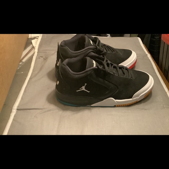 Jordan shoes - Picture 3 of 7